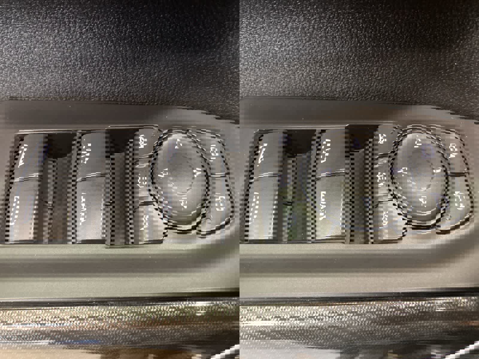 Used 2021 GMC Sierra 2500 AT4 w/ AT4 Preferred Package image 13