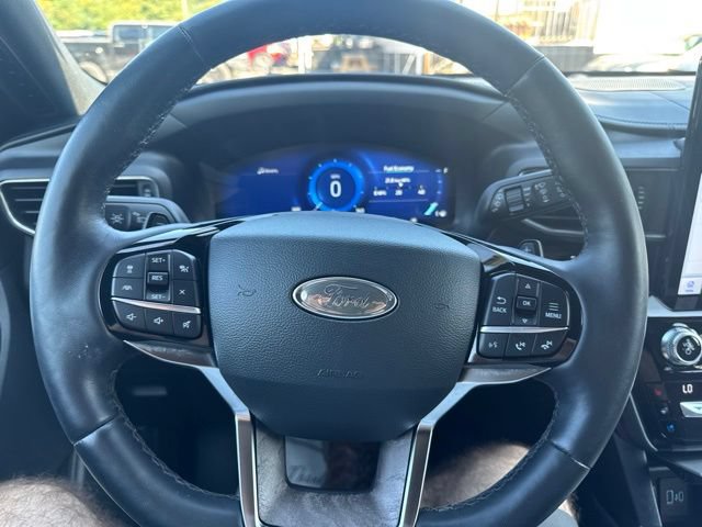 Used 2021 Ford Explorer Platinum w/ Equipment Group 601A AWD/4WD image 25