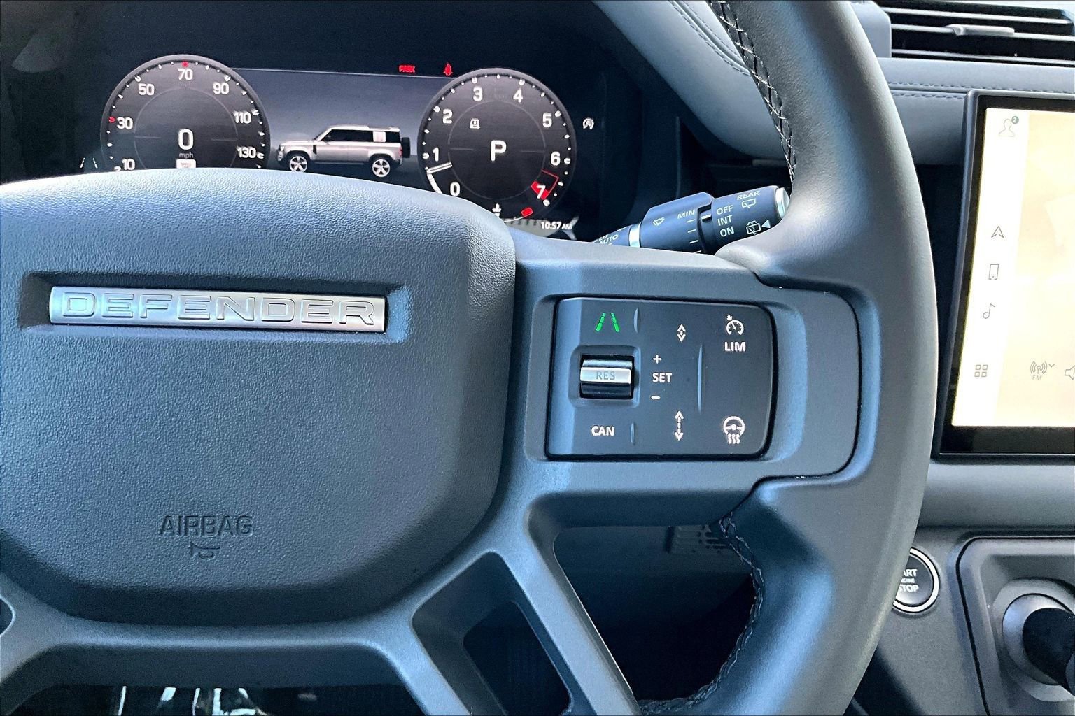 Used 2025 Land Rover Defender 110 S image 19