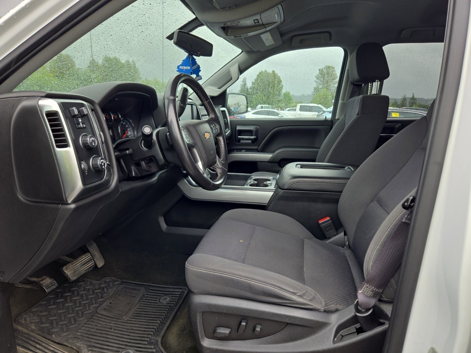 Used 2017 Chevrolet Silverado 1500 LT w/ Redline Edition AWD/4WD image 8