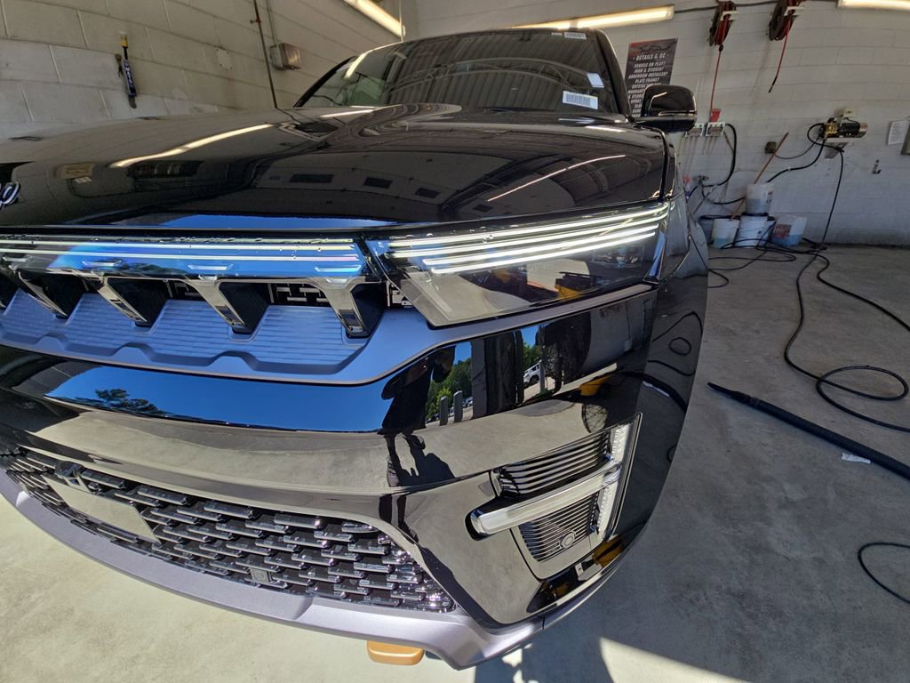 New 2026 Jeep Grand Wagoneer 4WD image 33