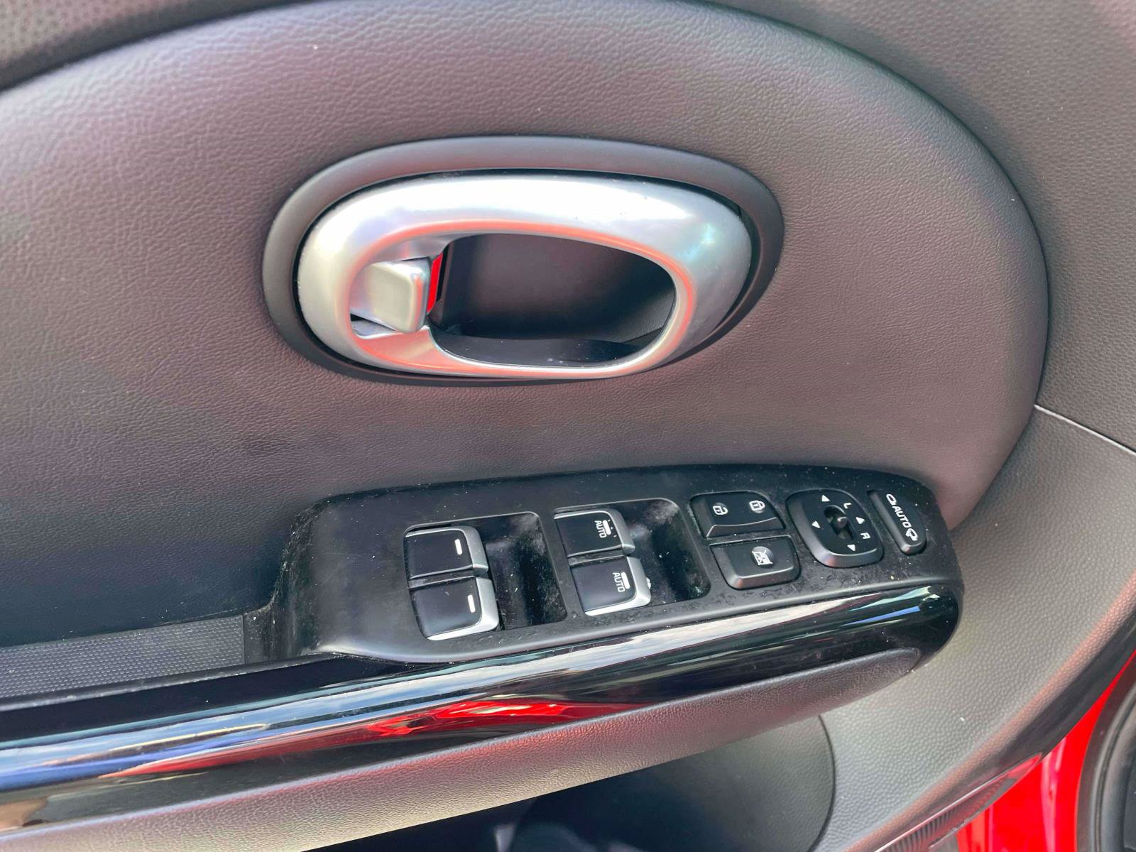Used 2018 Kia Soul ! w/ Tech Package FWD image 10