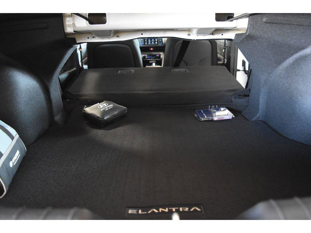 New 2025 Hyundai Elantra Sport image 71