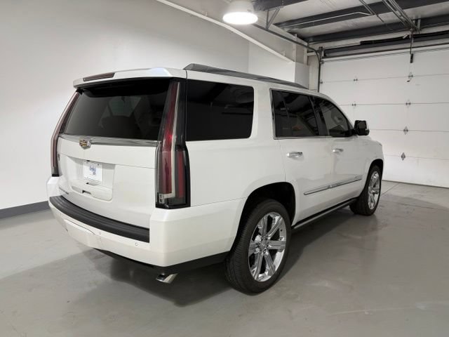 Used 2016 Cadillac Escalade Premium AWD/4WD image 6