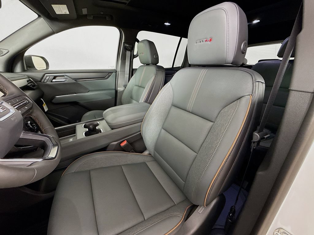 Used 2026 GMC Acadia AT4 w/ Super Cruise Package AWD/4WD image 25