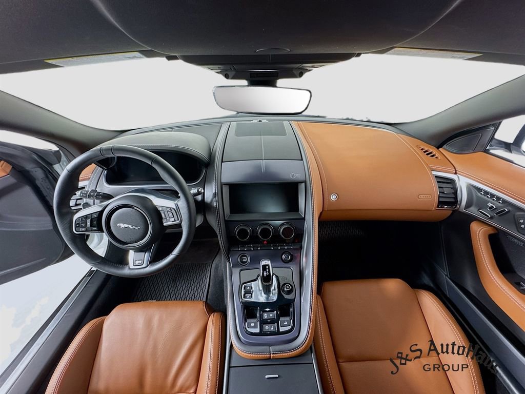 Used 2022 Jaguar F-TYPE R image 28