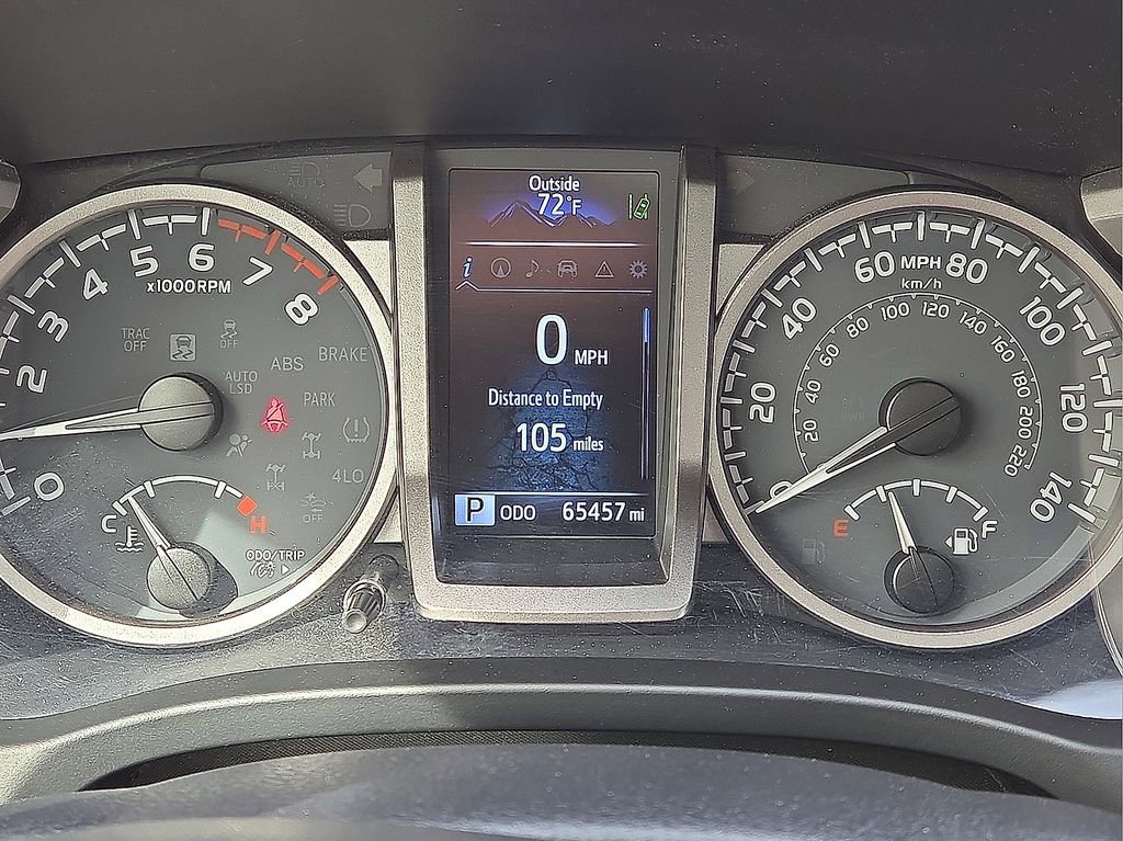 Used 2021 Toyota Tacoma Limited image 29