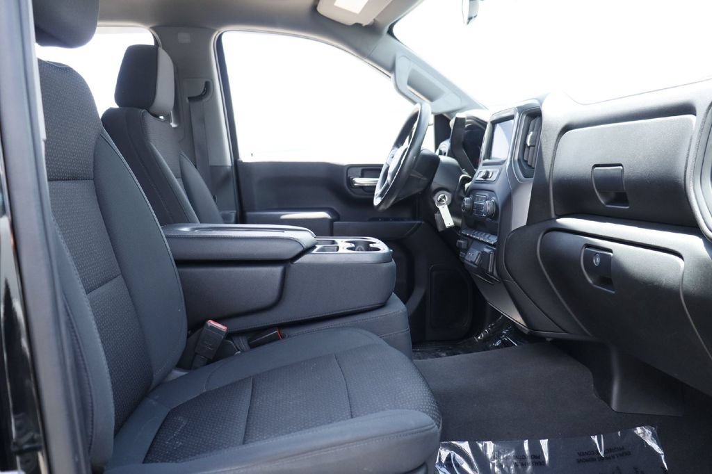 Used 2021 Chevrolet Silverado 1500 Custom AWD/4WD image 17