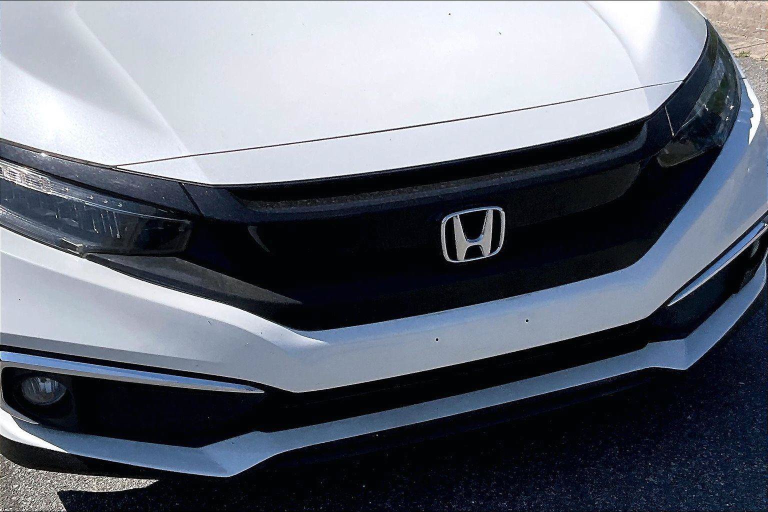 Used 2019 Honda Civic Touring image 28