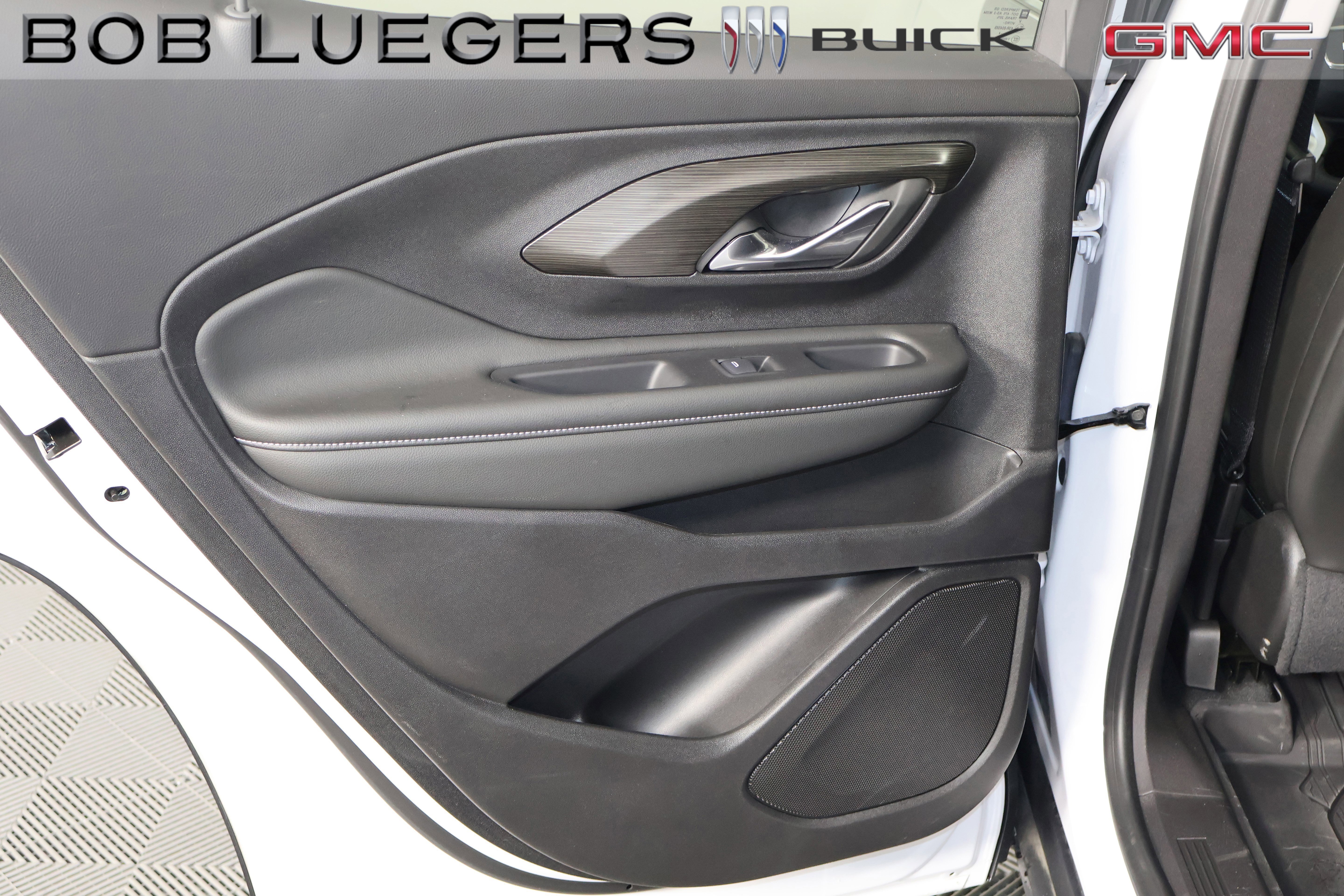 Certified 2024 GMC Terrain SLT w/ LPO, Floor Liner Package AWD/4WD image 11