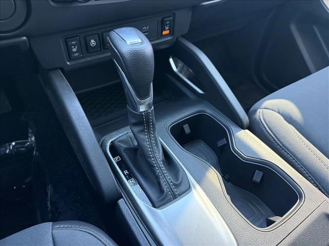Used 2024 Nissan Frontier SV w/ SV Convenience Package image 16
