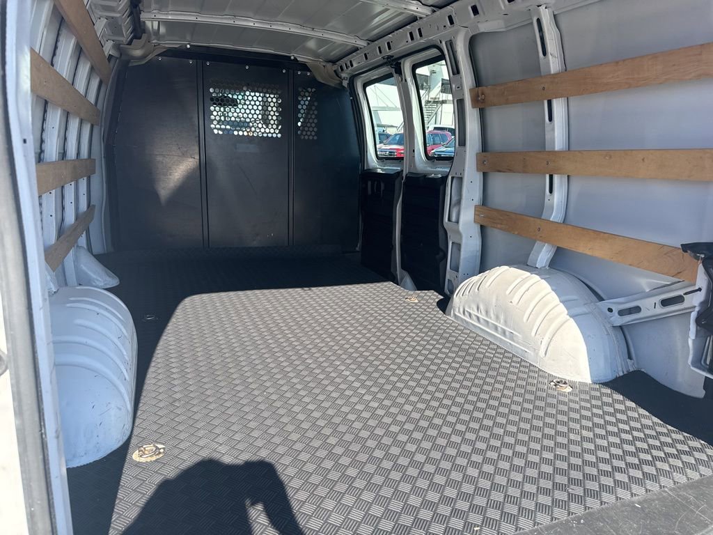 Used 2023 Chevrolet Express 2500 w/ Driver Convenience Package RWD image 23