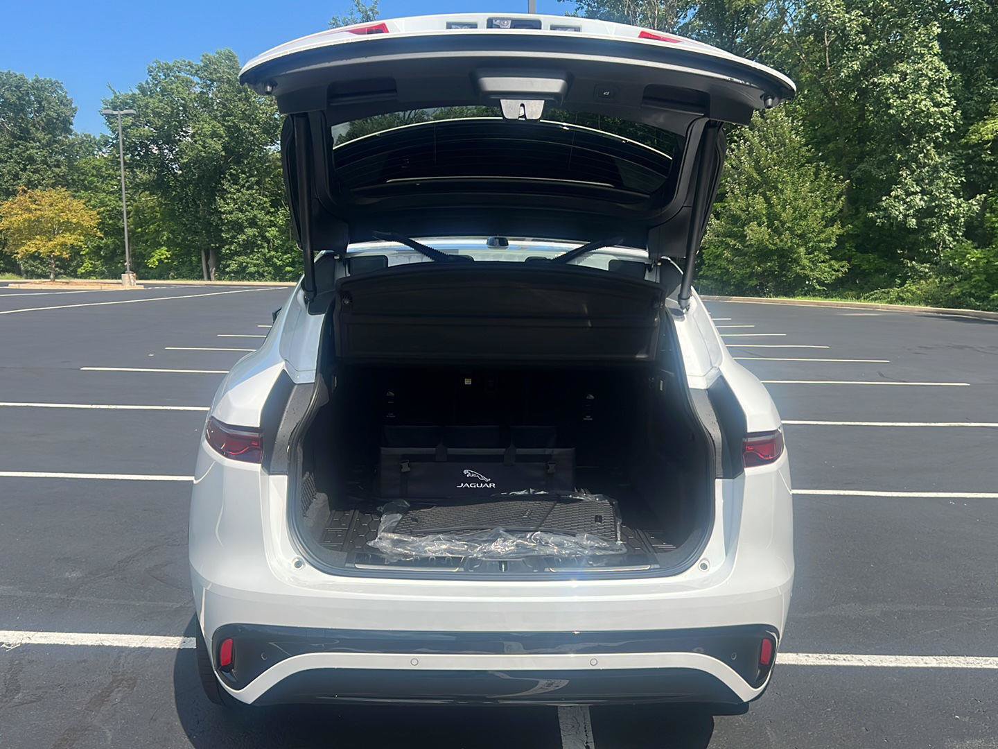 Certified 2026 Jaguar F-PACE R-Dynamic S AWD/4WD image 29
