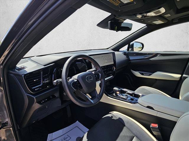 Used 2022 Lexus NX 350h AWD image 13