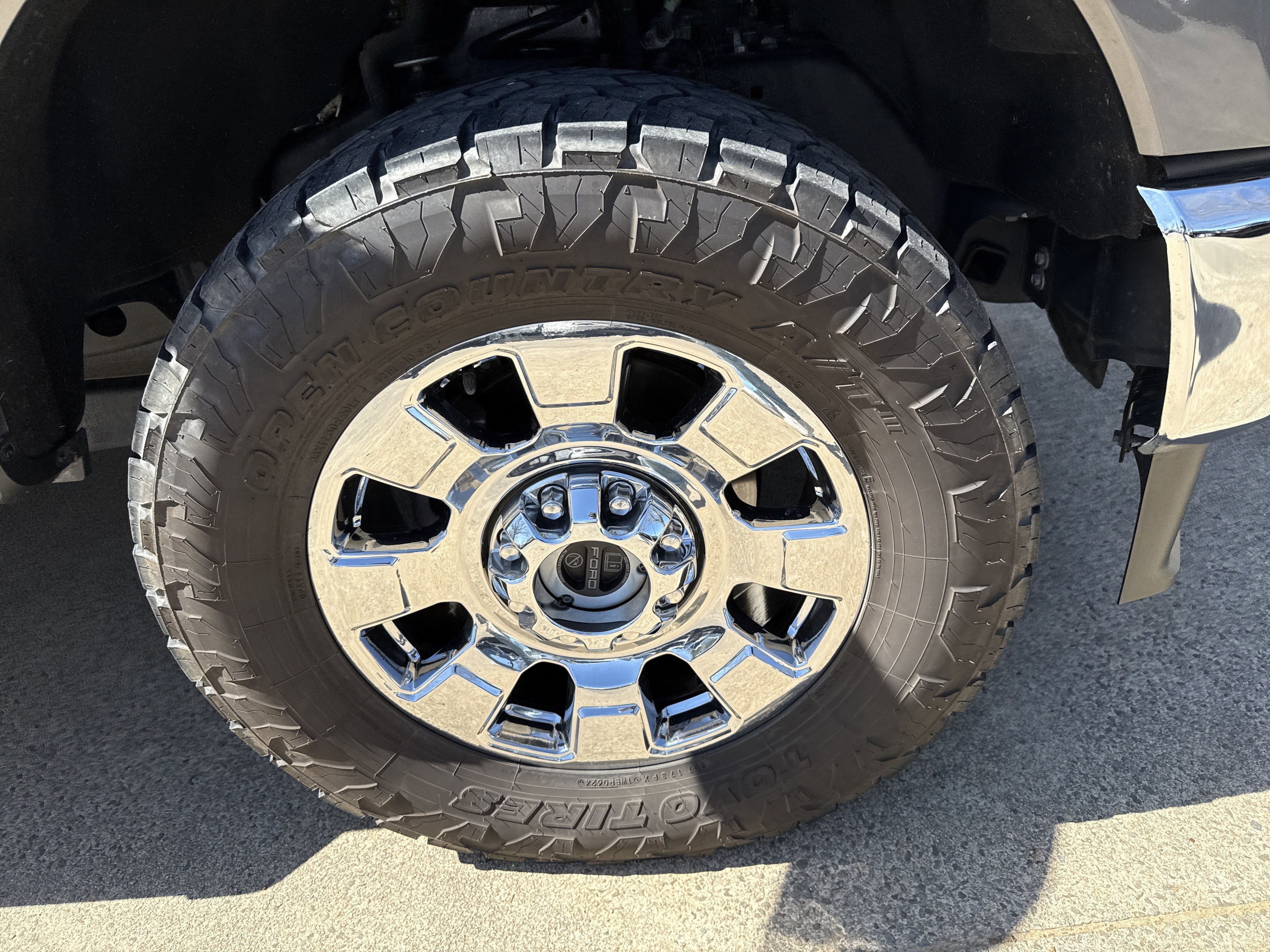 Used 2024 Ford F250 Lariat w/ Chrome Package image 12