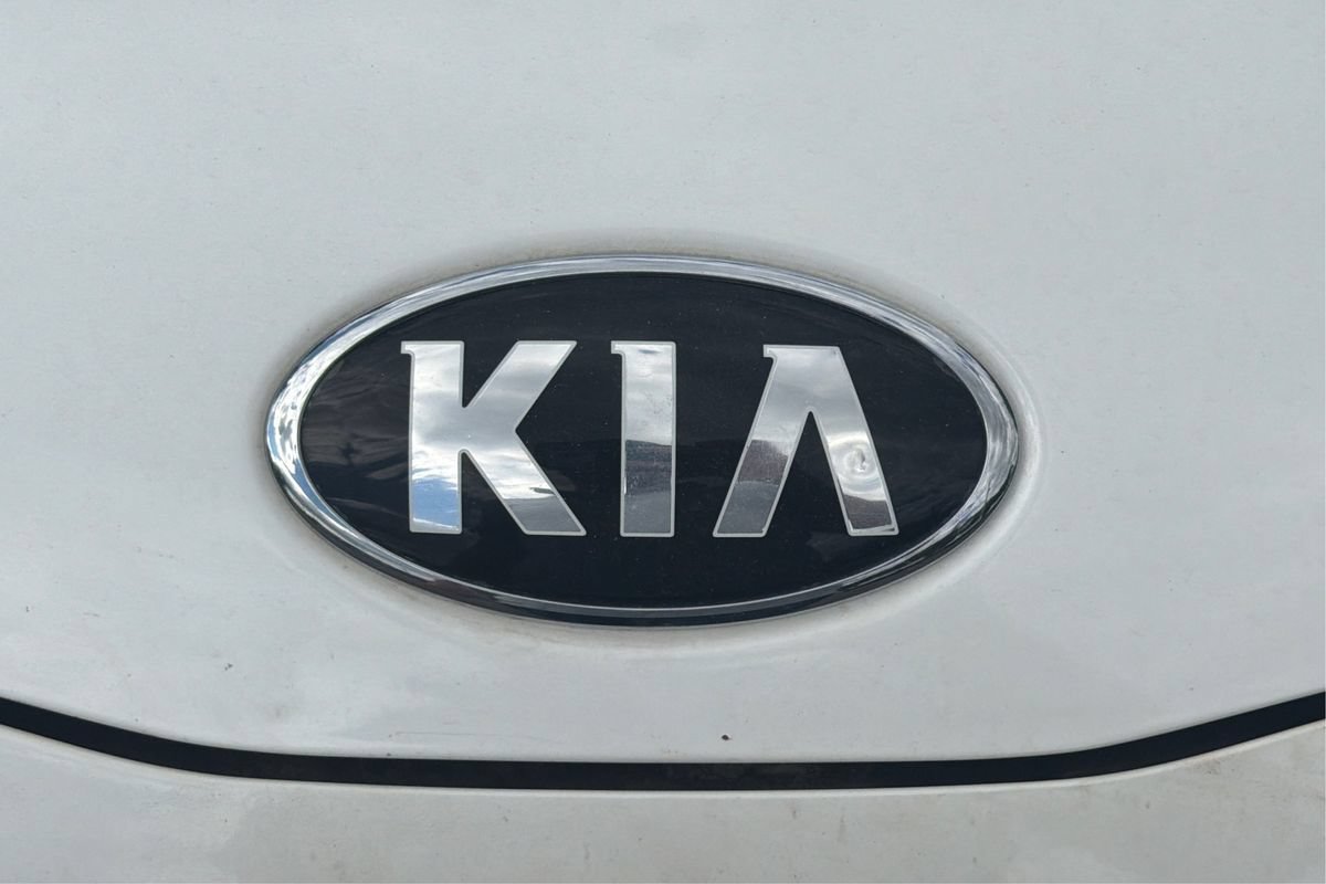 Used 2021 Kia Soul LX FWD image 25