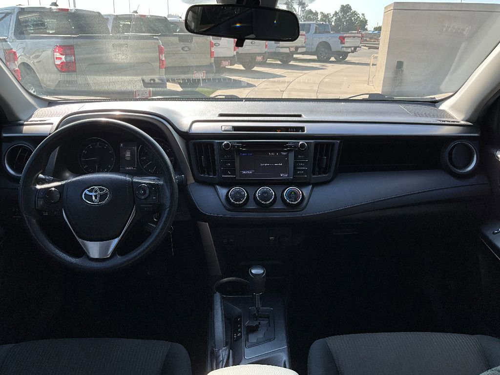 Used 2017 Toyota RAV4 LE image 14