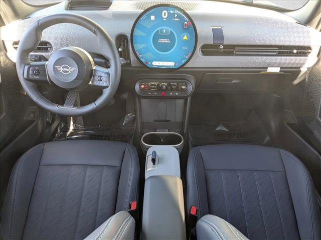 Certified 2025 MINI Cooper S image 17