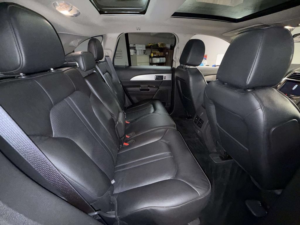 Used 2014 Lincoln MKX AWD w/ Equipment Group 102A image 16