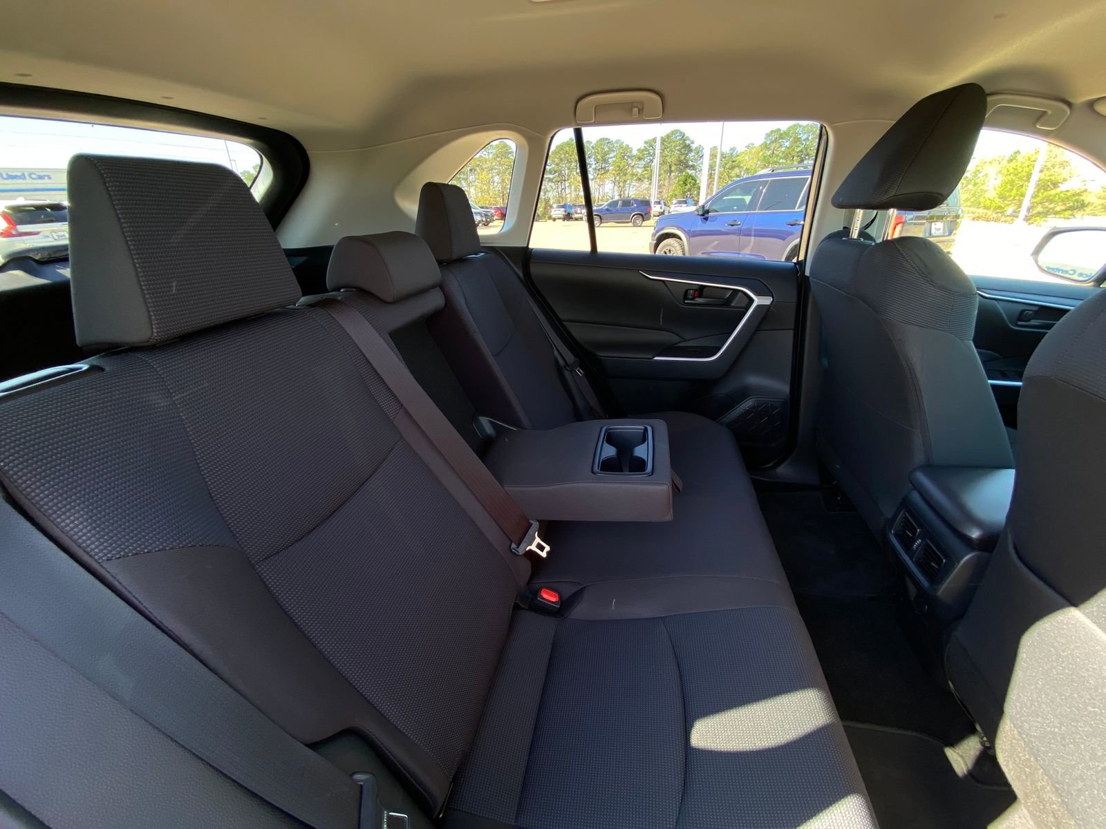 Used 2025 Toyota RAV4 LE image 29