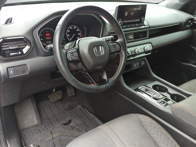 Used 2024 Honda Pilot Sport image 10