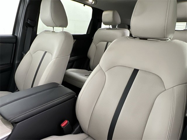 Used 2024 MAZDA CX-90 Plug-In Hybrid w/ Premium Pkg image 13