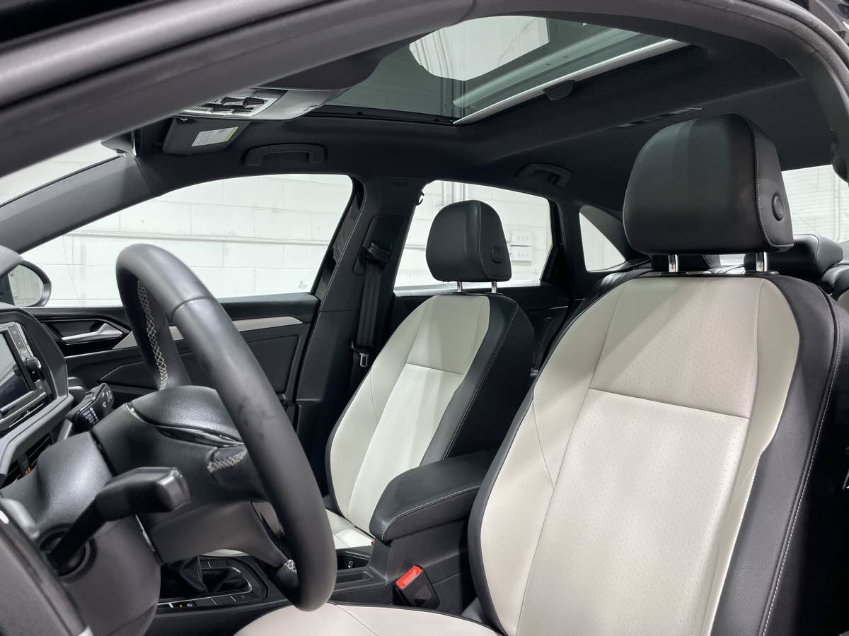 Used 2020 Volkswagen Jetta R-Line FWD image 13