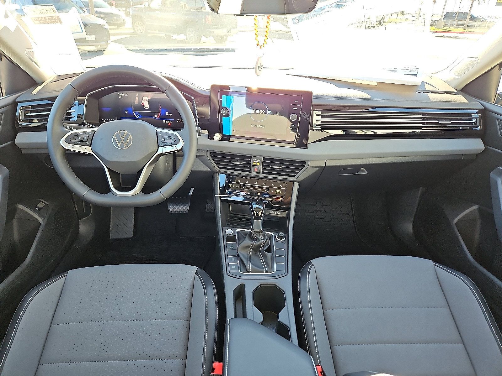 New 2026 Volkswagen Jetta SE image 8