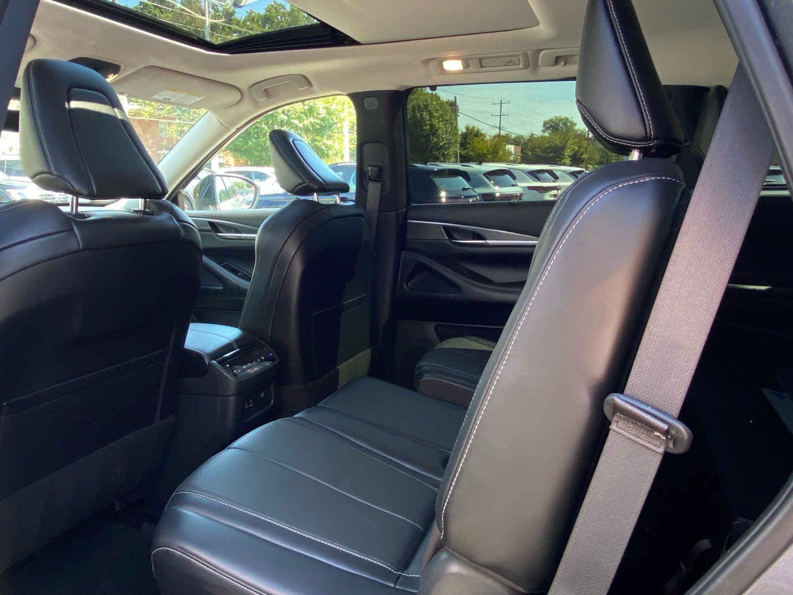 Used 2023 INFINITI QX60 Luxe w/ Cargo Package AWD/4WD image 19