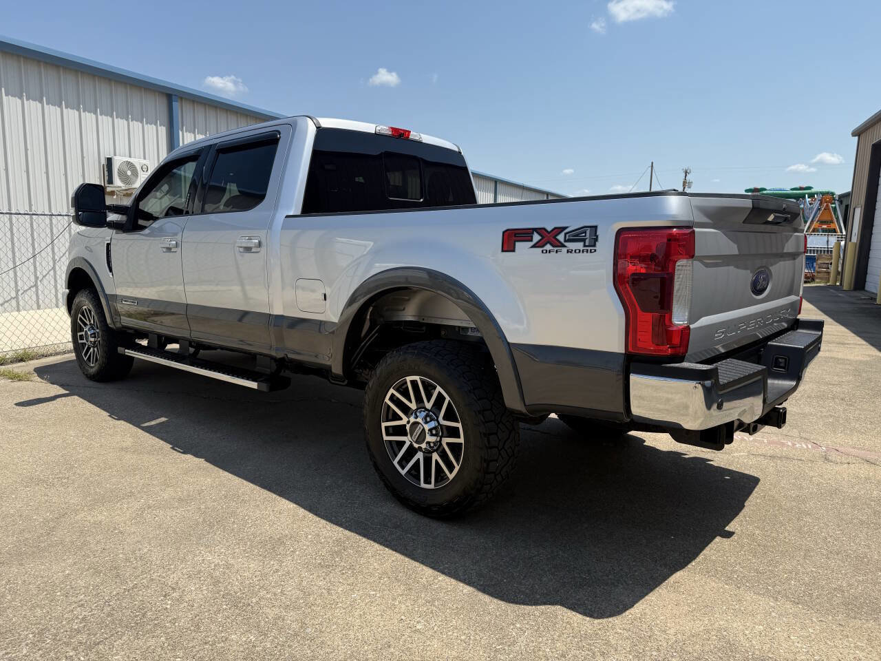 Used 2019 Ford F250 Lariat w/ Lariat Value Package image 5