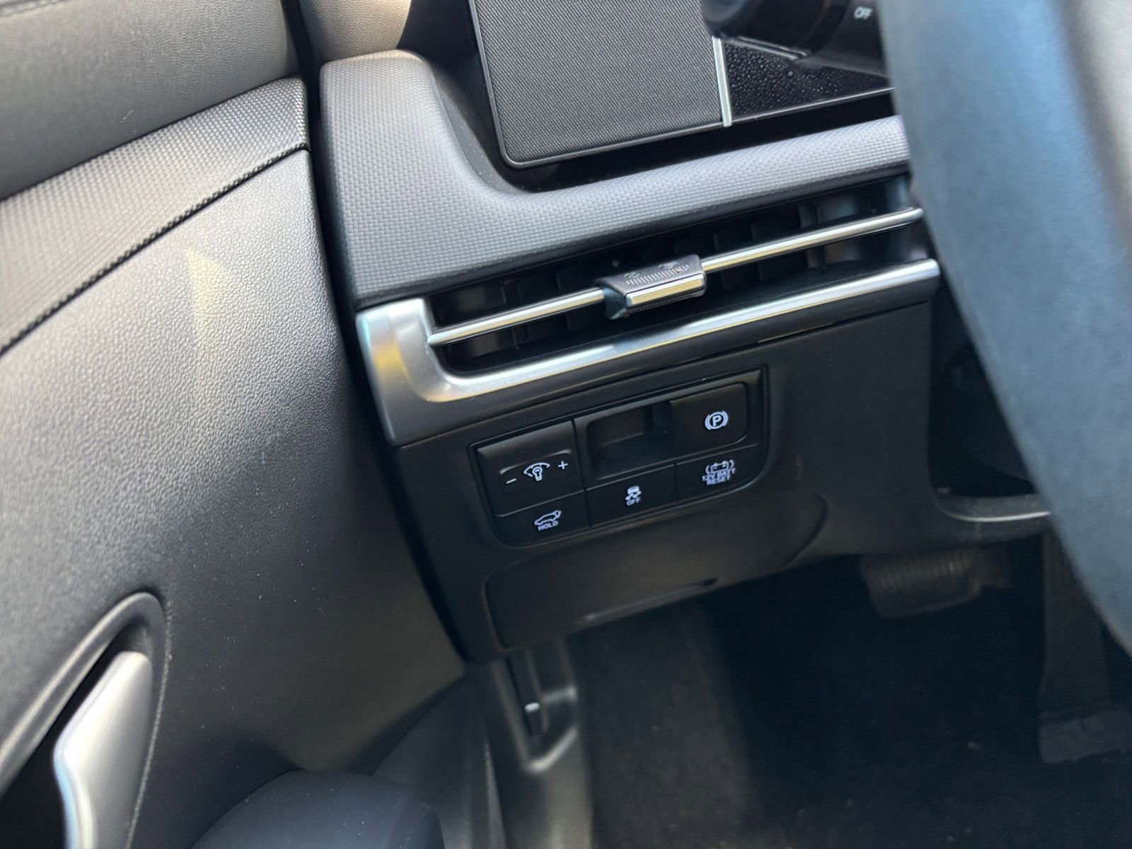 Used 2025 Hyundai Tucson Blue image 37