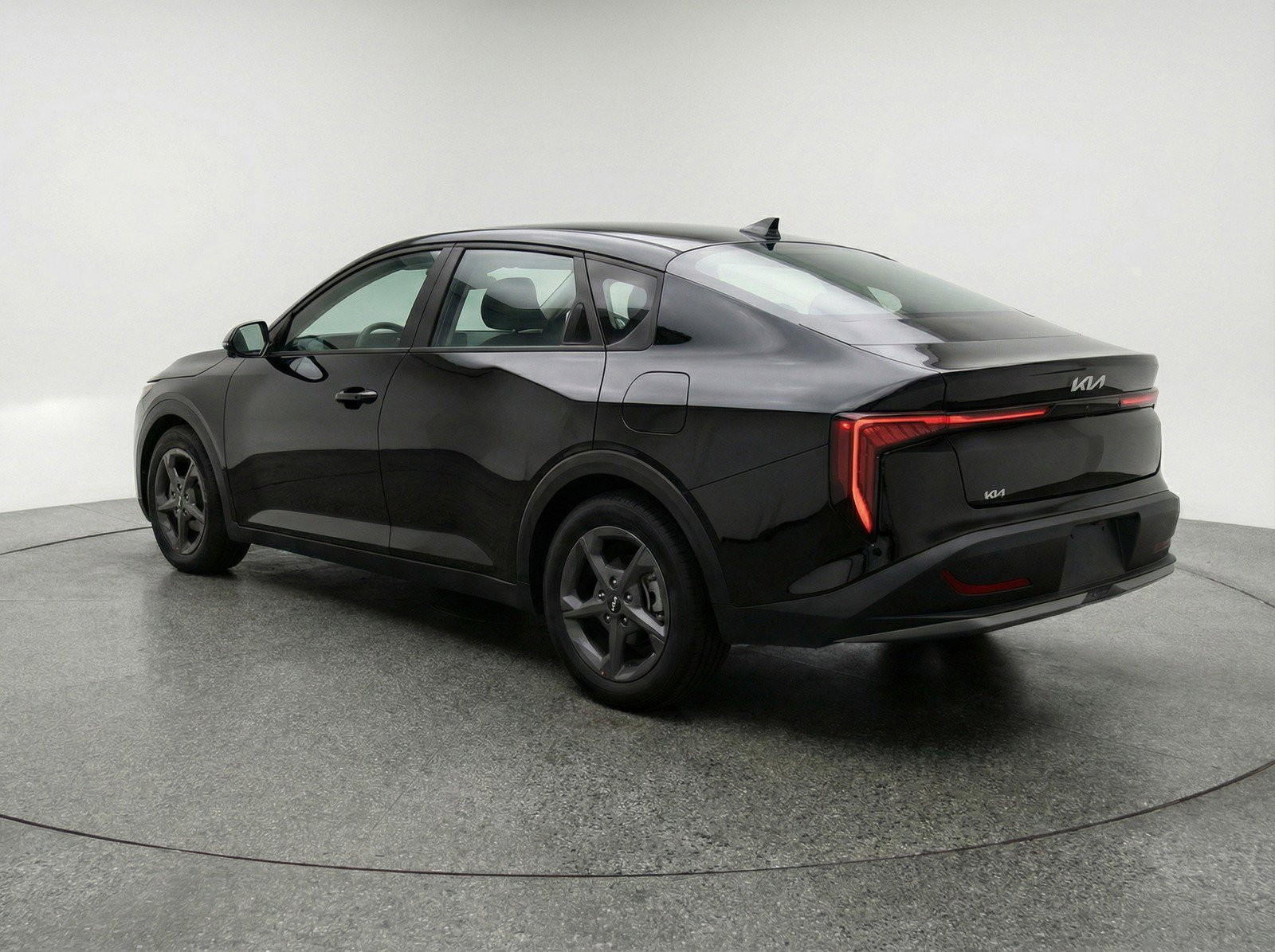 Used 2025 Kia K4 LXS image 6