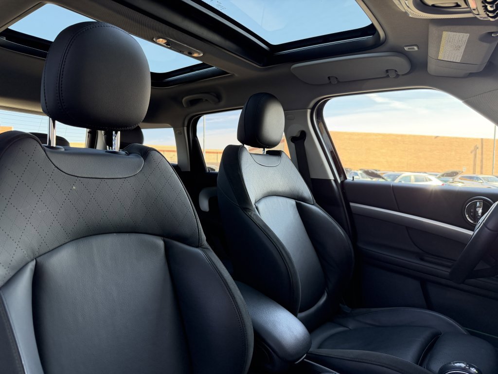 Used 2023 MINI Cooper Countryman SE w/ Storage Package image 38