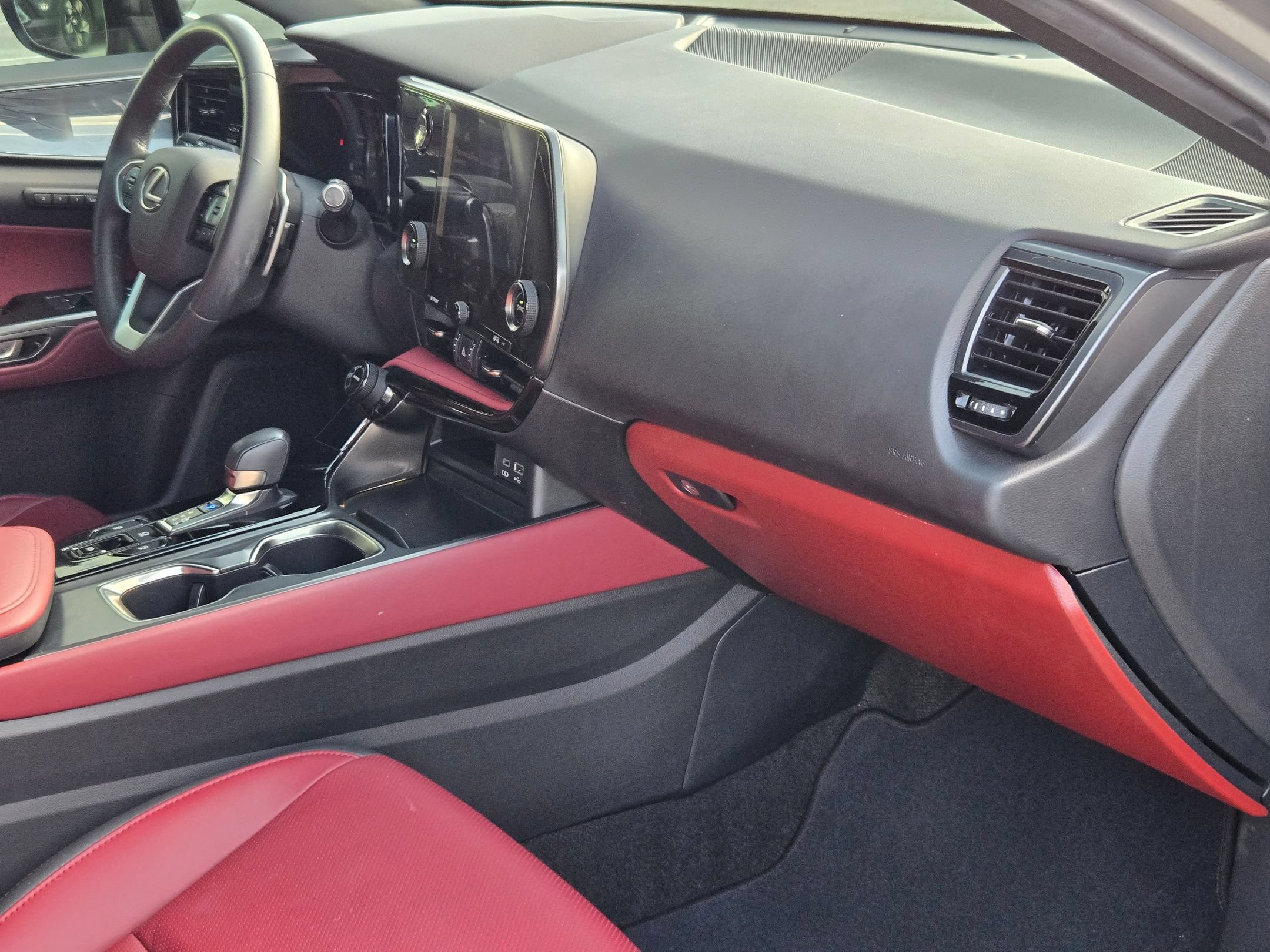 Used 2024 Lexus NX 250 FWD w/ Towing Package (2000 Lbs) image 29