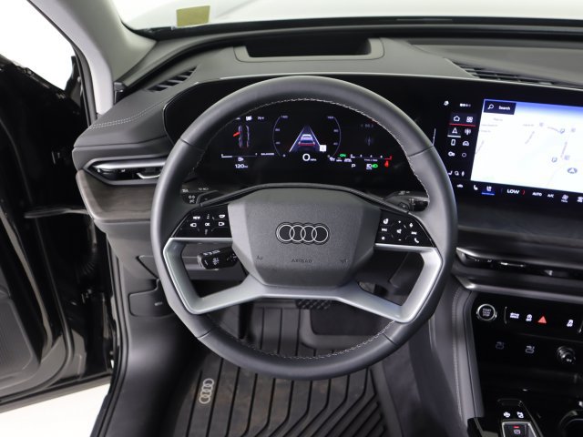 Certified 2025 Audi Q5 Premium Plus AWD/4WD image 22