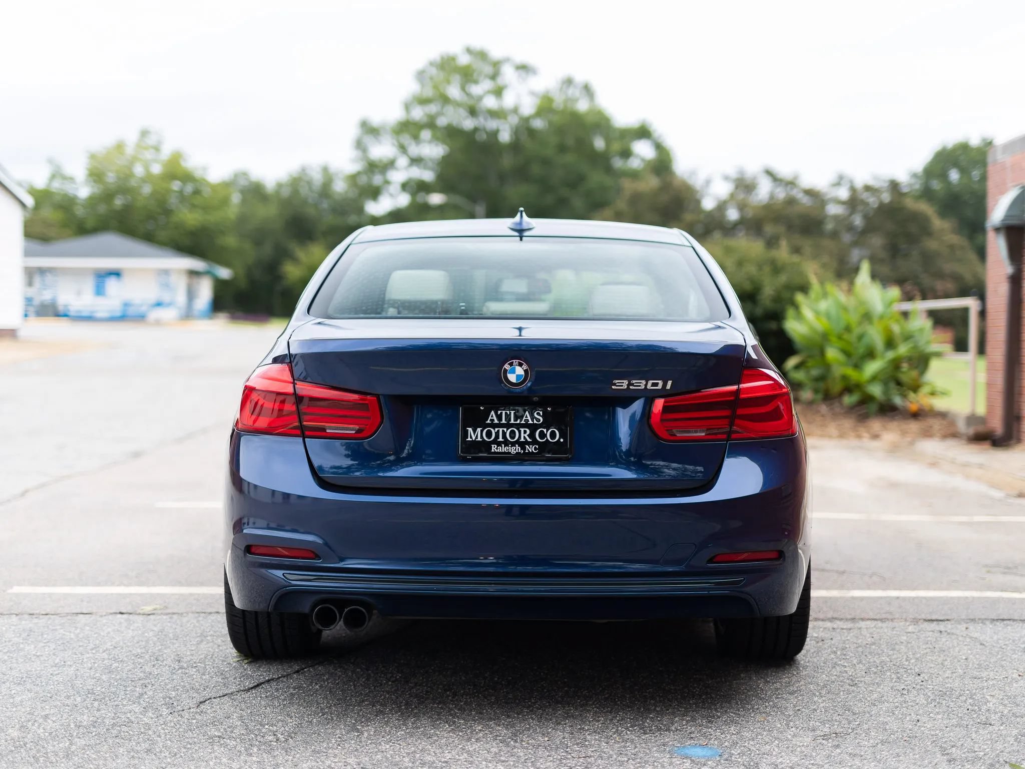 Used 2018 BMW 330i Sedan RWD image 9