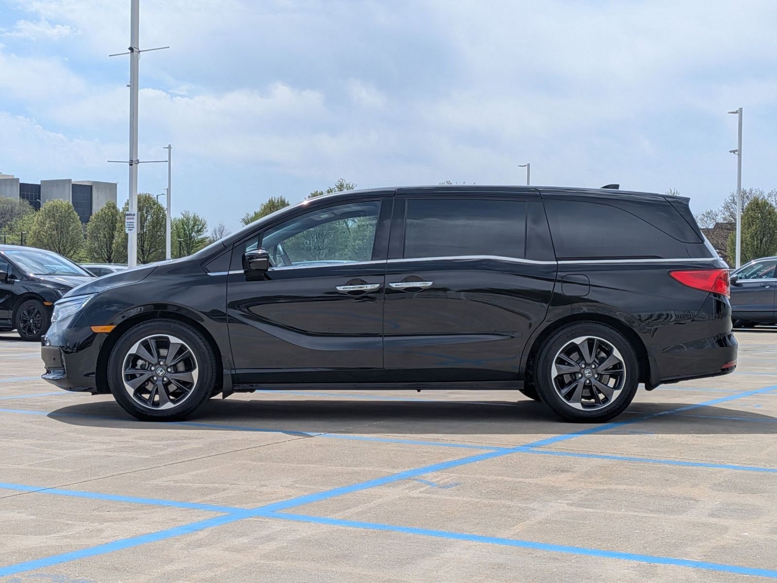 Certified 2023 Honda Odyssey Elite image 9