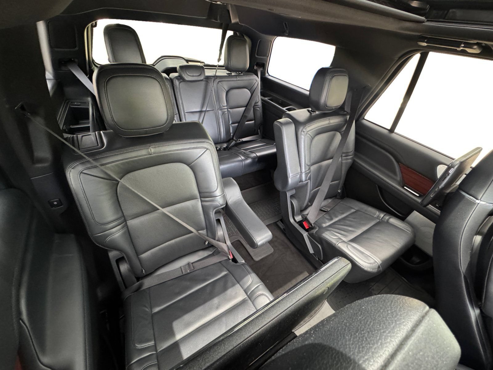 Used 2023 Lincoln Navigator Reserve AWD/4WD image 17