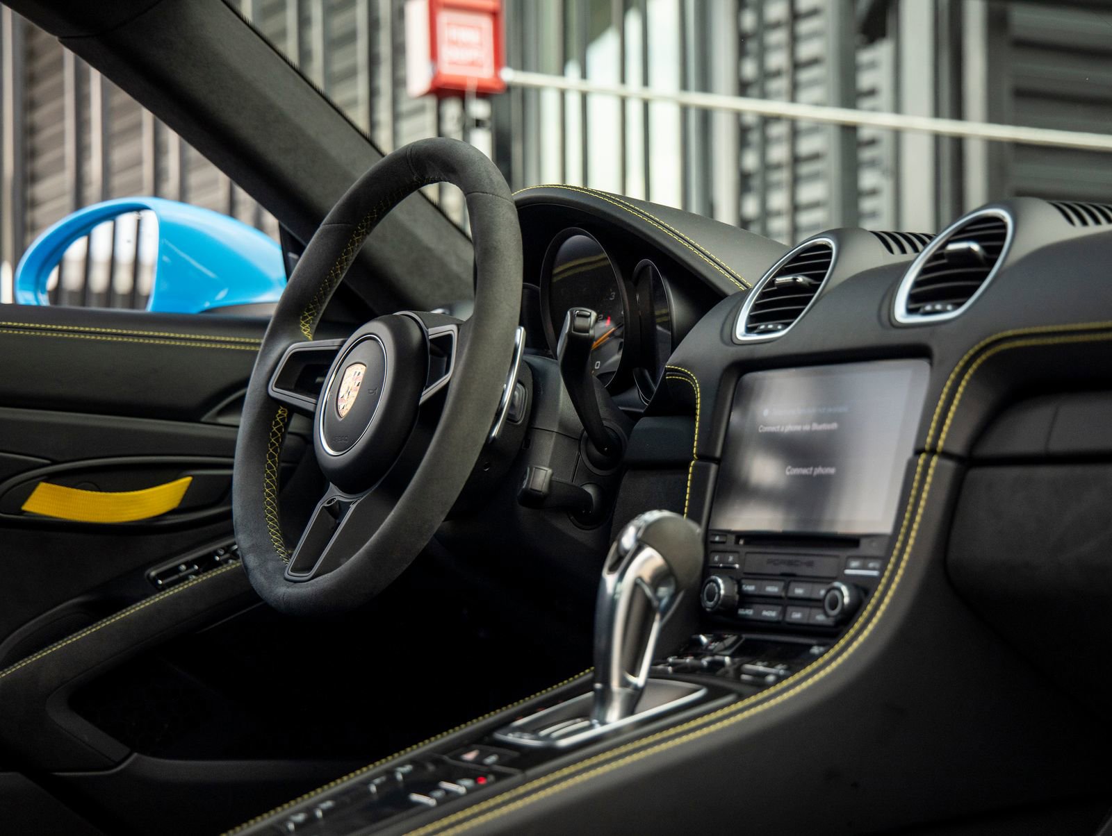Certified 2021 Porsche 718 Cayman GT4 RWD image 37