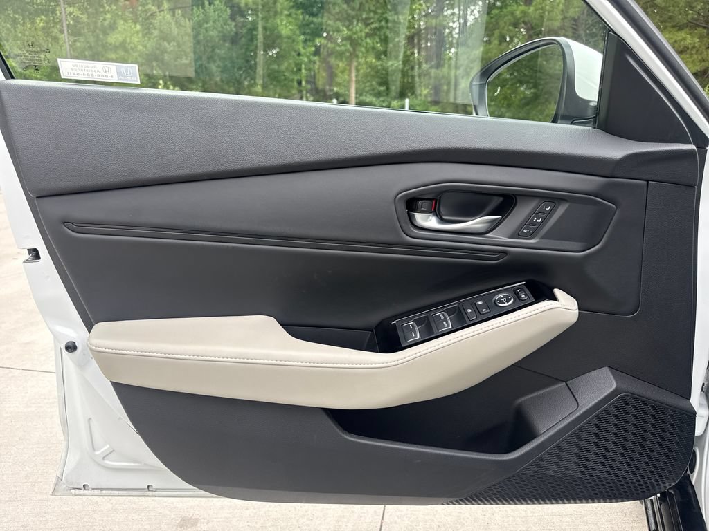Used 2024 Honda Accord Touring image 13
