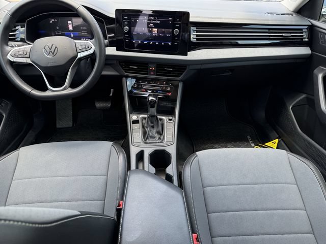 Used 2026 Volkswagen Jetta SE FWD image 7
