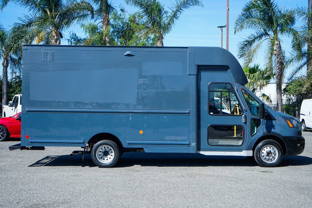 Used 2022 Ford Transit 350 DRW RWD image 13