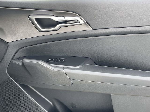 New 2026 Kia Sportage LX image 12