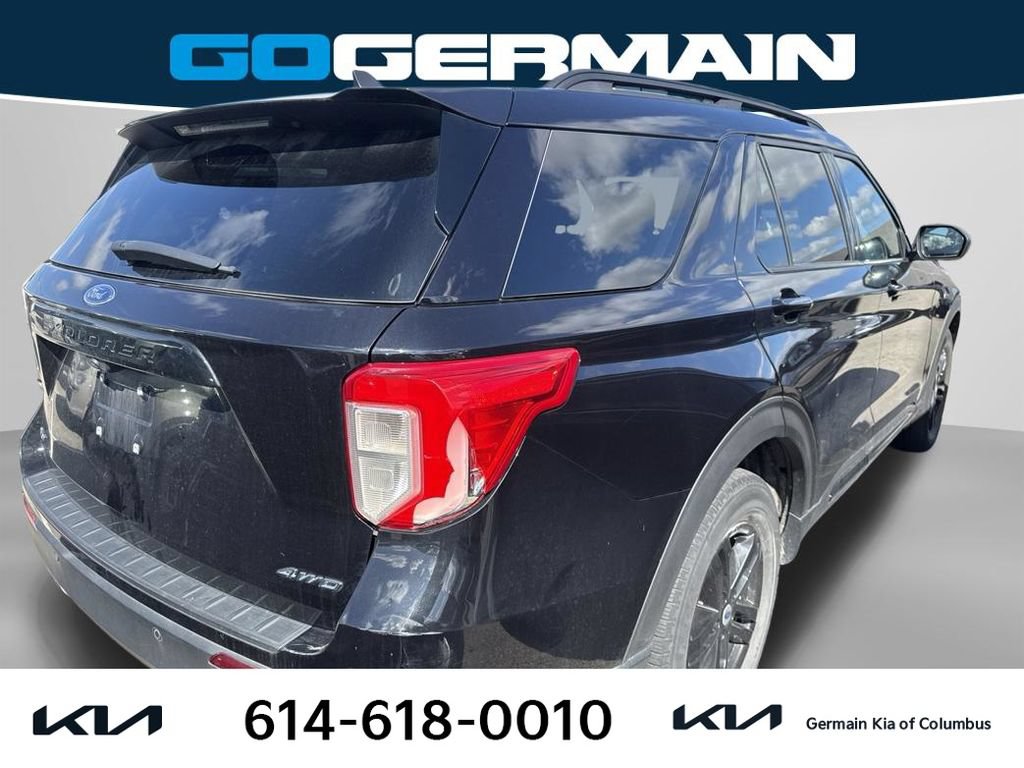 Used 2022 Ford Explorer XLT w/ Equipment Group 202A AWD/4WD image 4