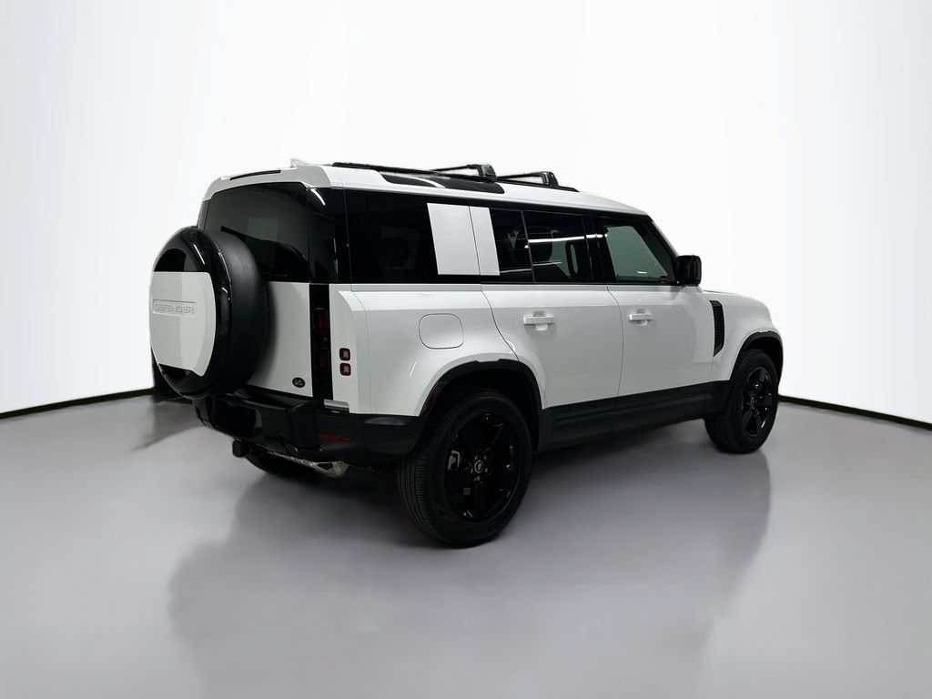 Used 2025 Land Rover Defender 110 S AWD/4WD image 9