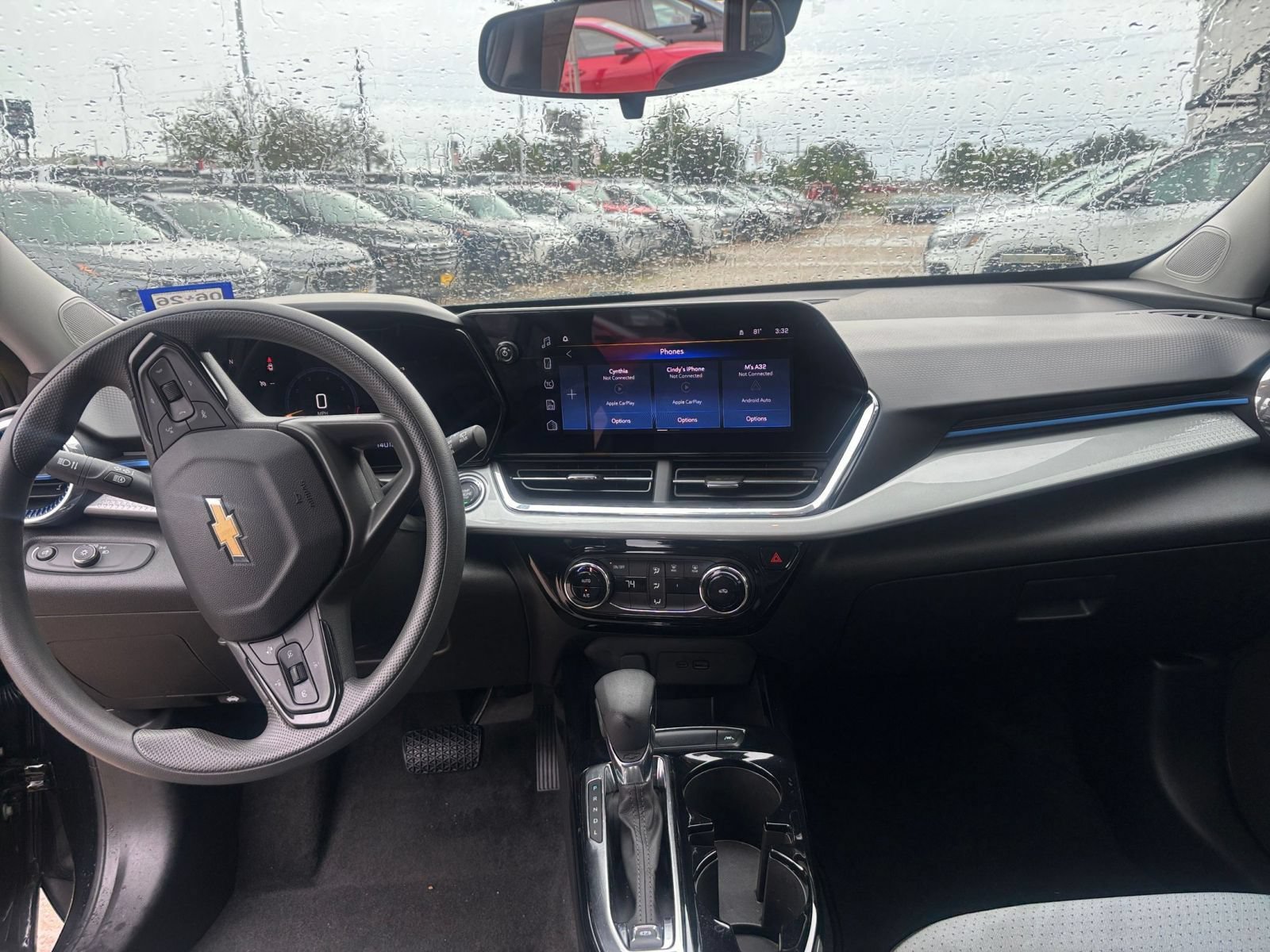 Used 2025 Chevrolet Trax LT FWD image 33