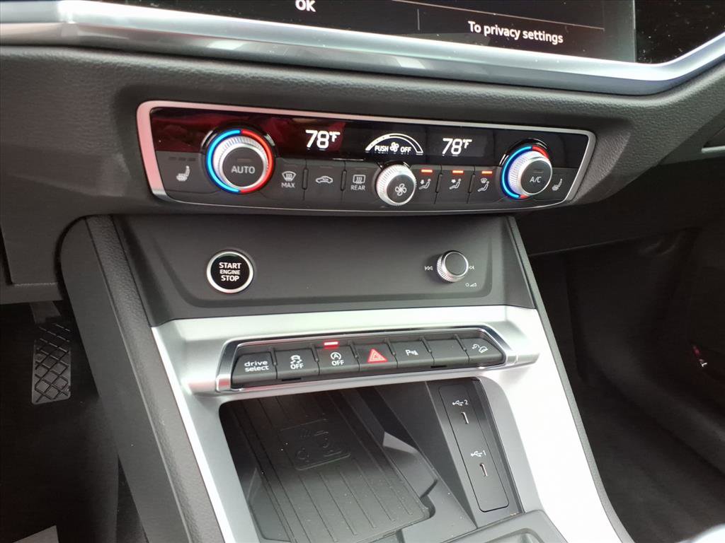 New 2025 Audi Q3 2.0T Premium image 18