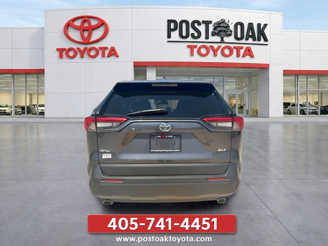 Used 2025 Toyota RAV4 XLE FWD image 7