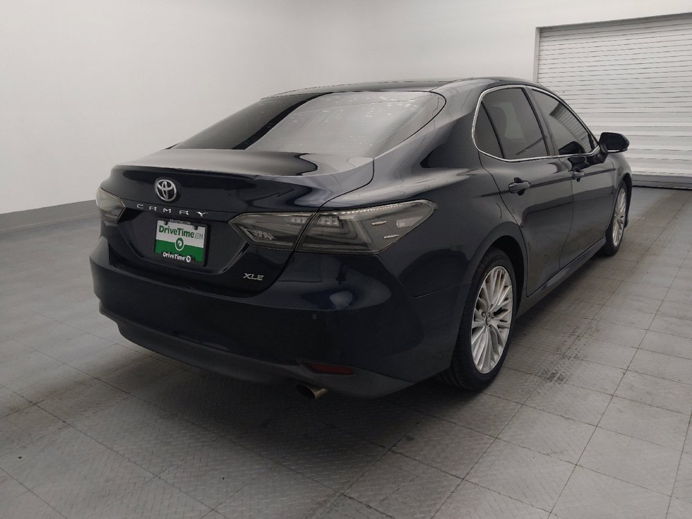 Used 2018 Toyota Camry XLE FWD image 9