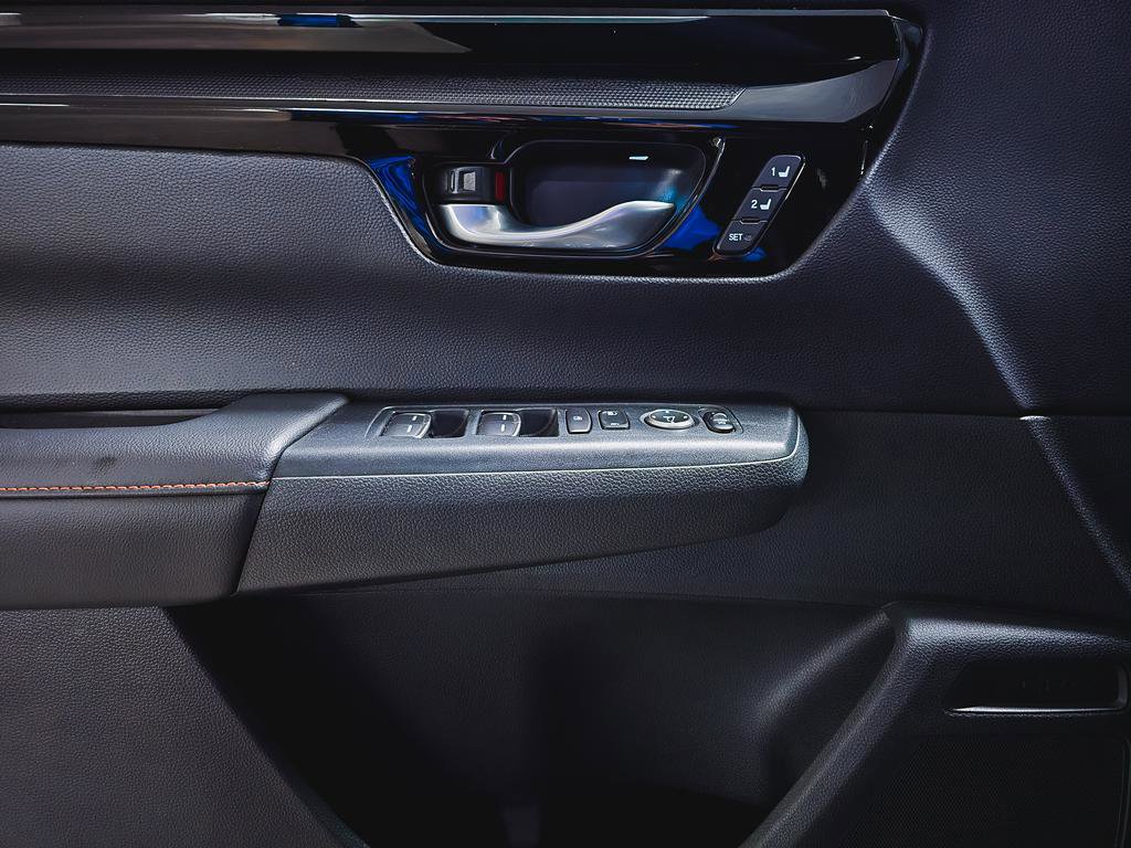 Used 2023 Honda CR-V Sport Touring image 16